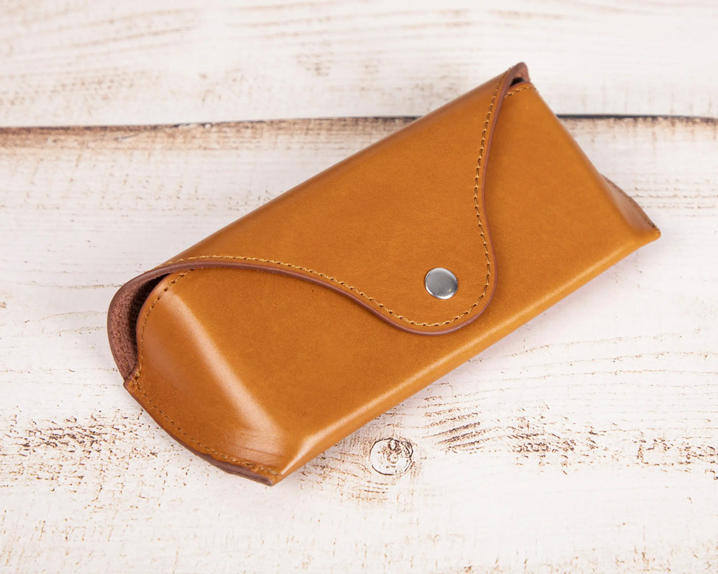 Pinario | Personalized | Leather Glasses Case | Tan