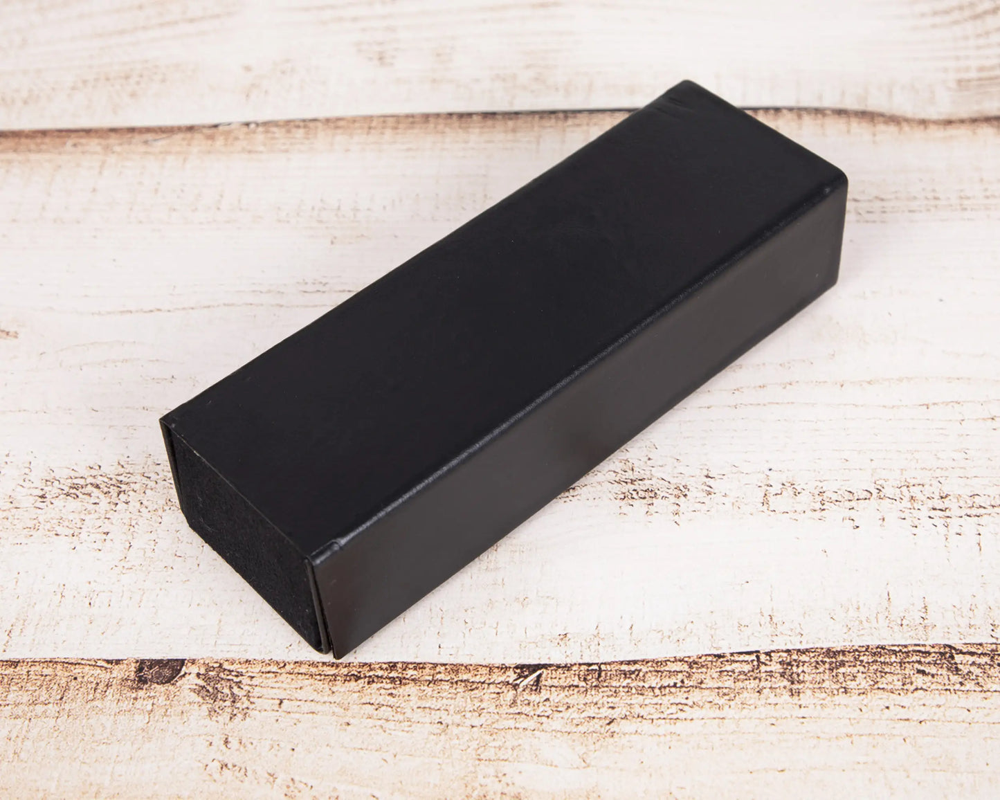 Pinario | Personalized | Leather Hard Glasses Case | Black