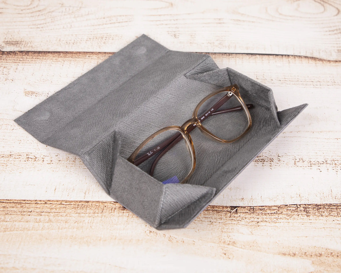 Pinario | Personalized | Leather Hard Glasses Case | Gray