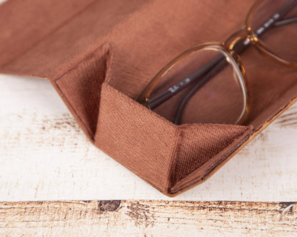 Pinario | Personalized | Leather Hard Glasses Case | Brown